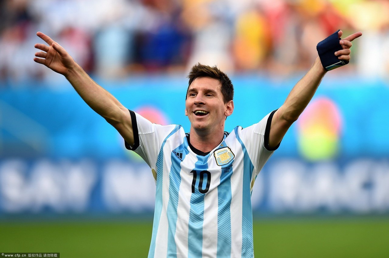 第139届广交会首日，展馆内外志愿服务出圈吸睛